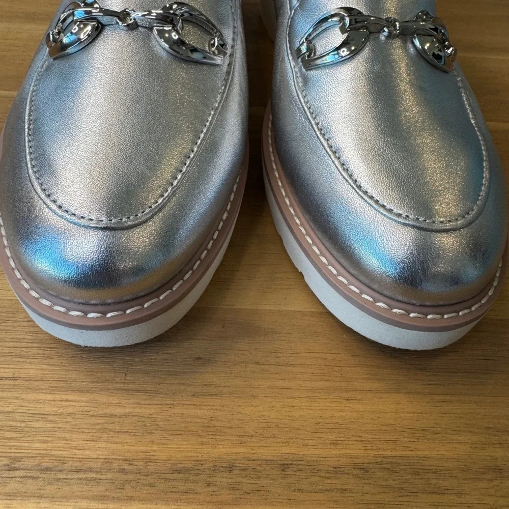 Naturalizer Adiline-Bit Women 9.5 M Metallic Silver Leather Platform Loafers